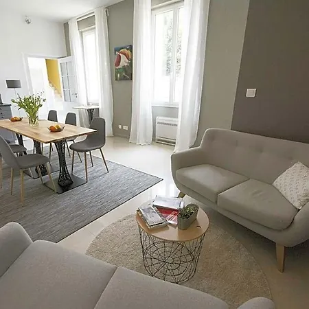 Nocleg ze śniadaniem La Chartreuse - 4*
