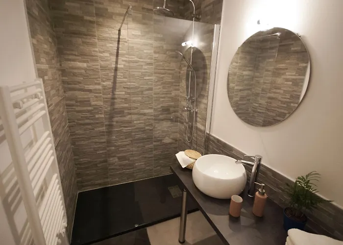 La Chartreuse - Bed and breakfast